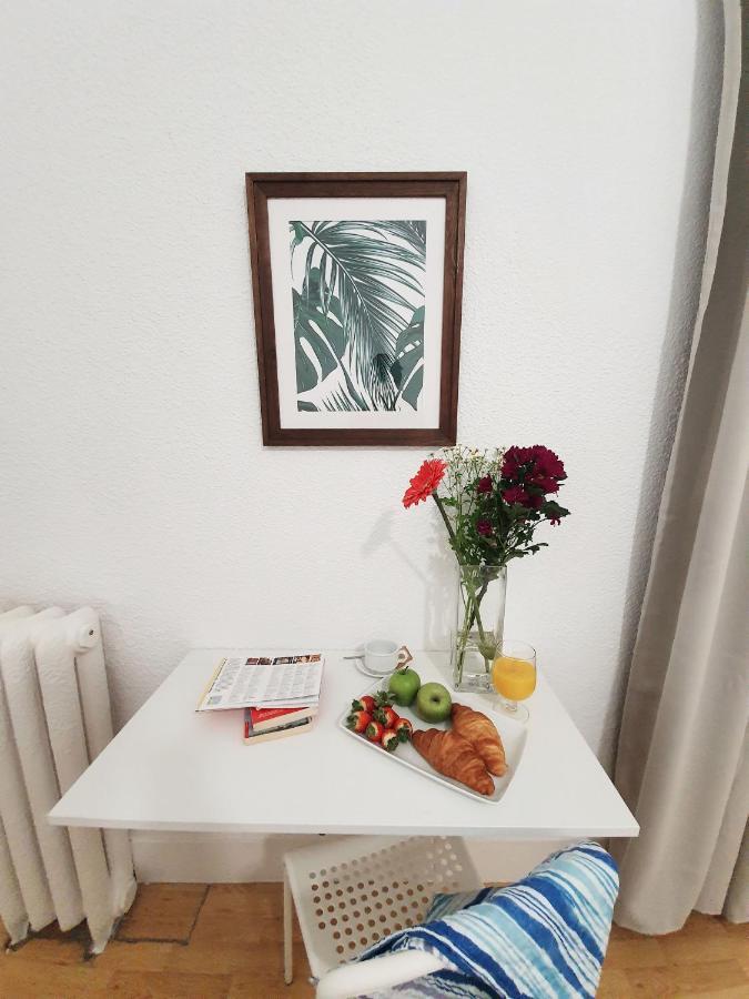 Hostal Alicante Madrid Luaran gambar