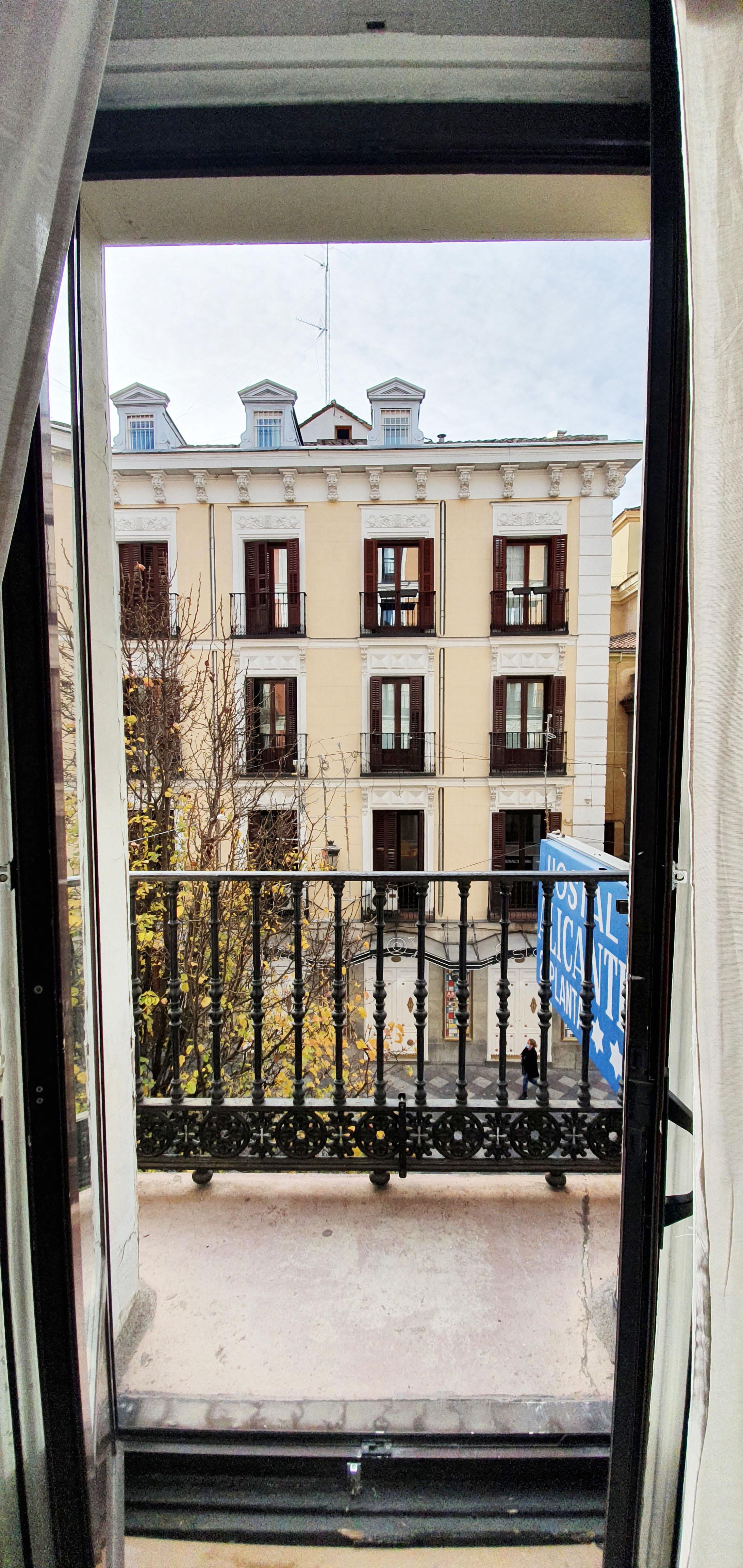 Hostal Alicante Madrid Luaran gambar
