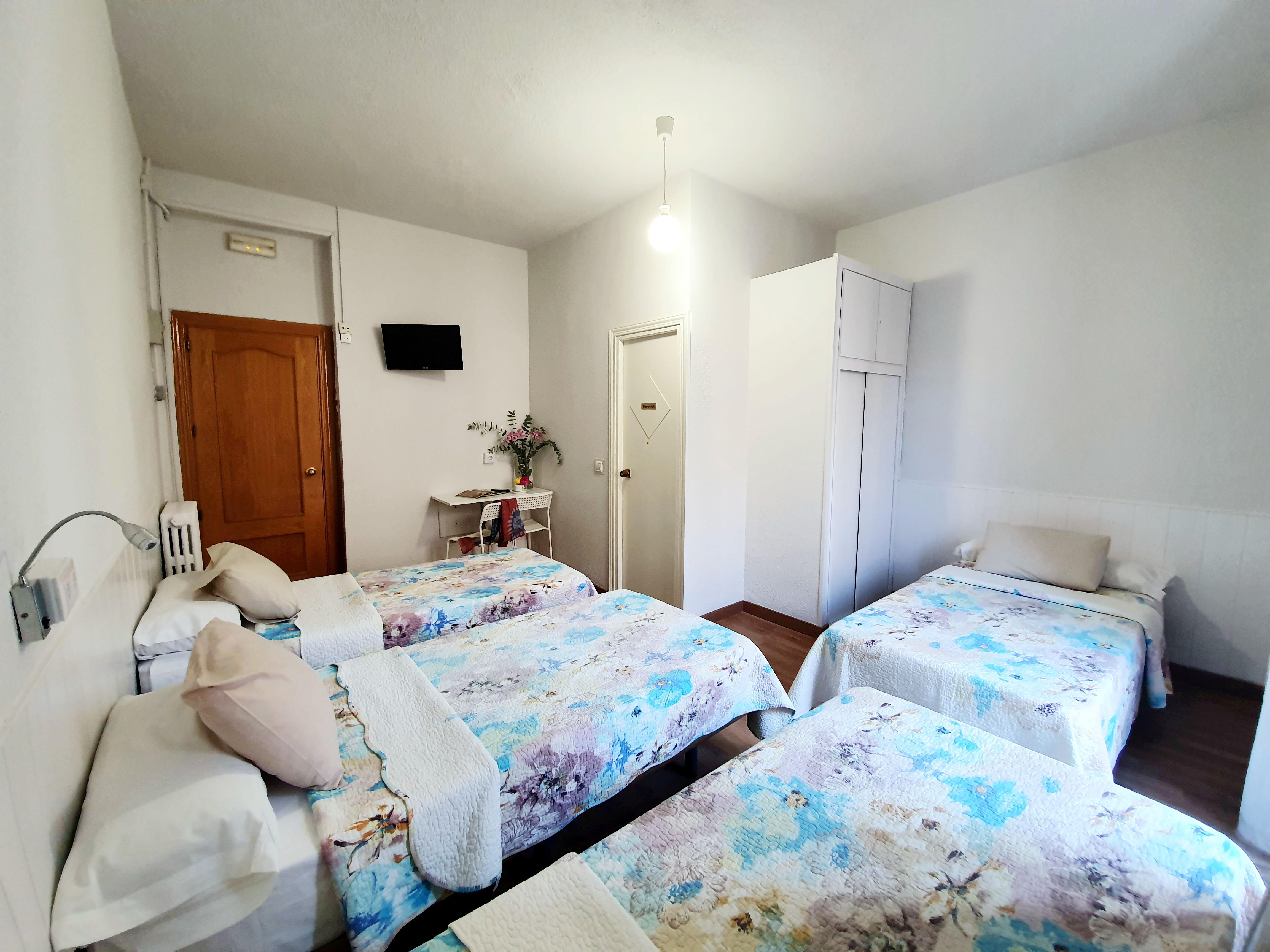 Hostal Alicante Madrid Luaran gambar