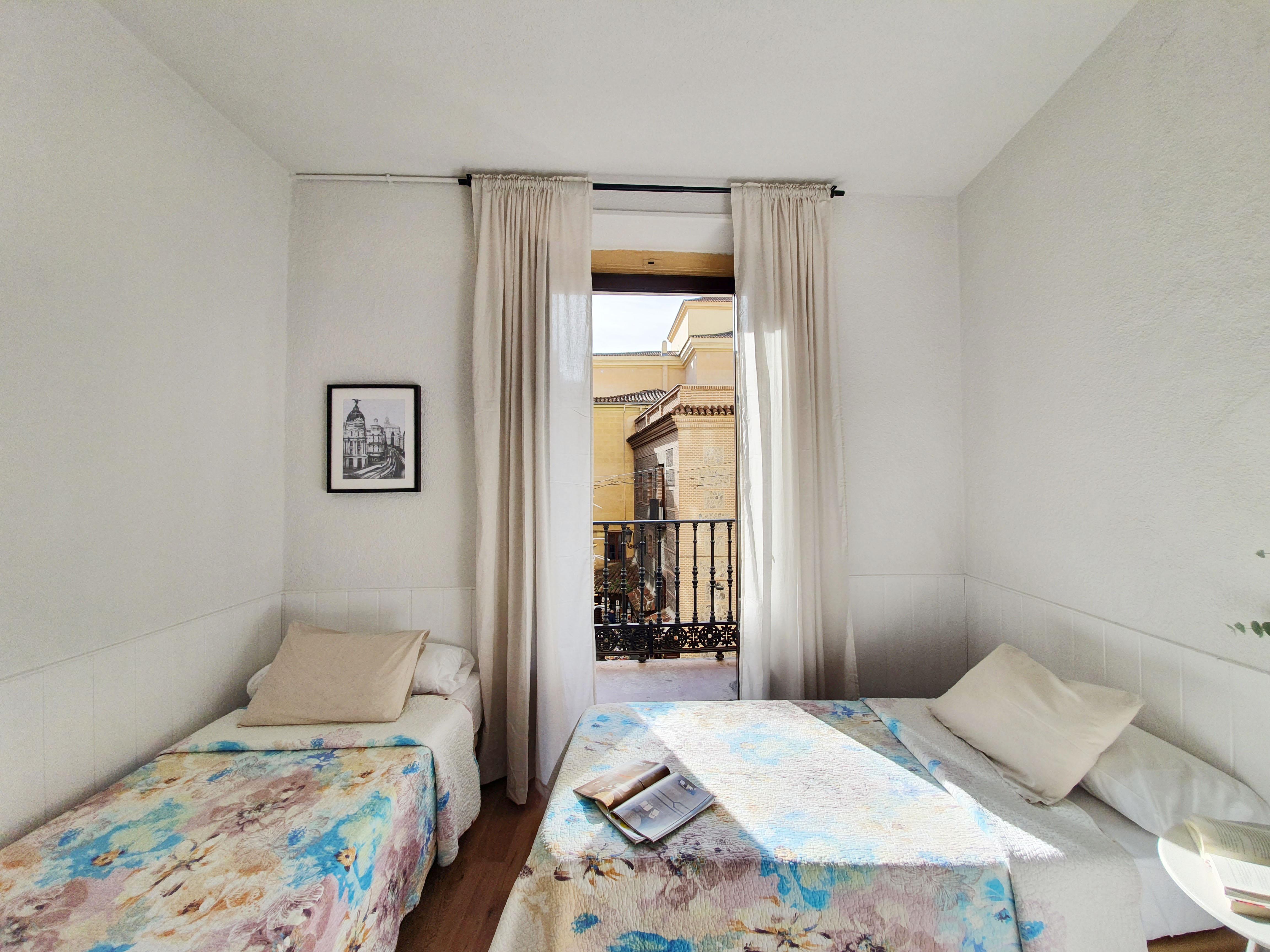 Hostal Alicante Madrid Luaran gambar