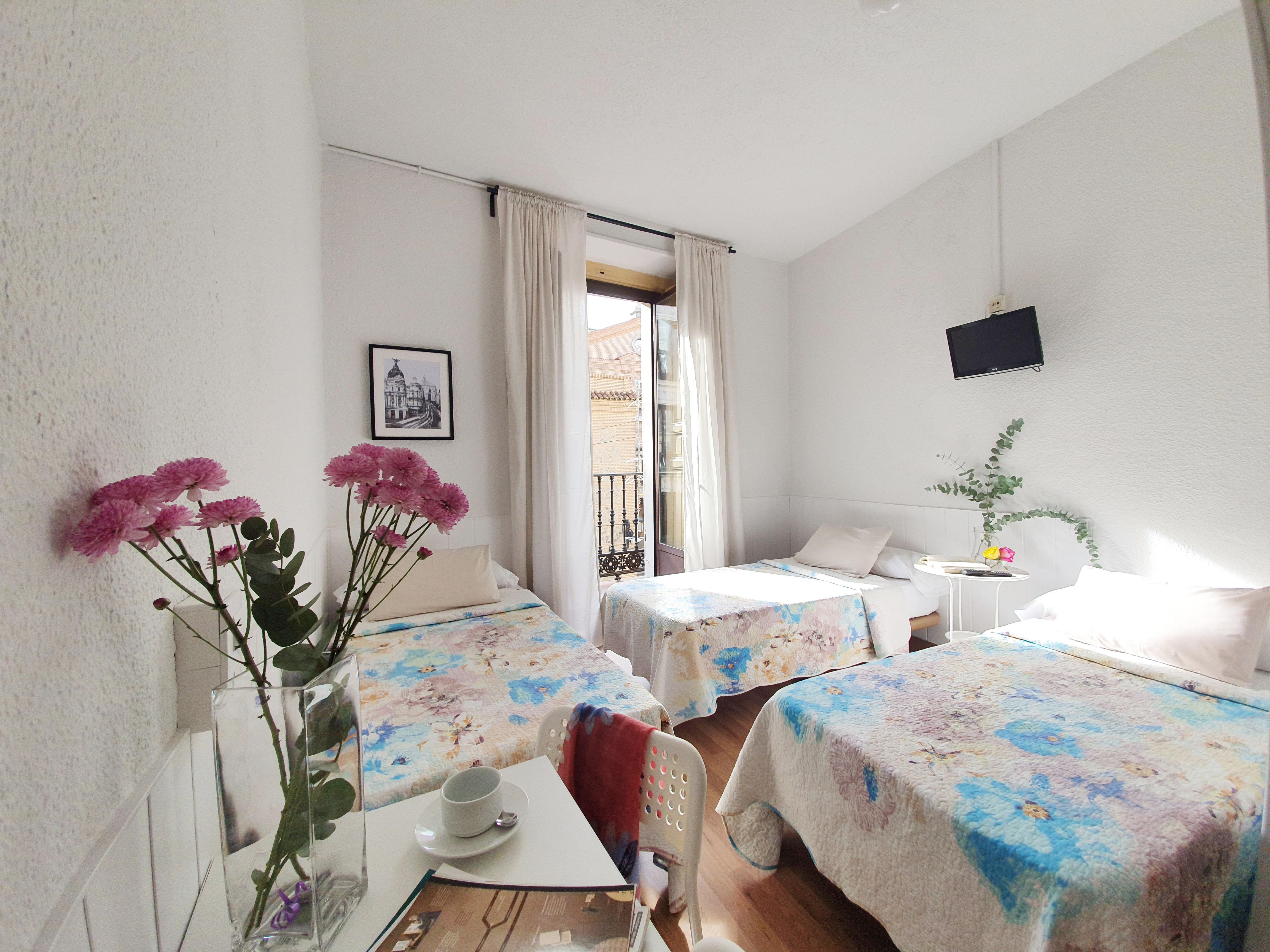 Hostal Alicante Madrid Luaran gambar