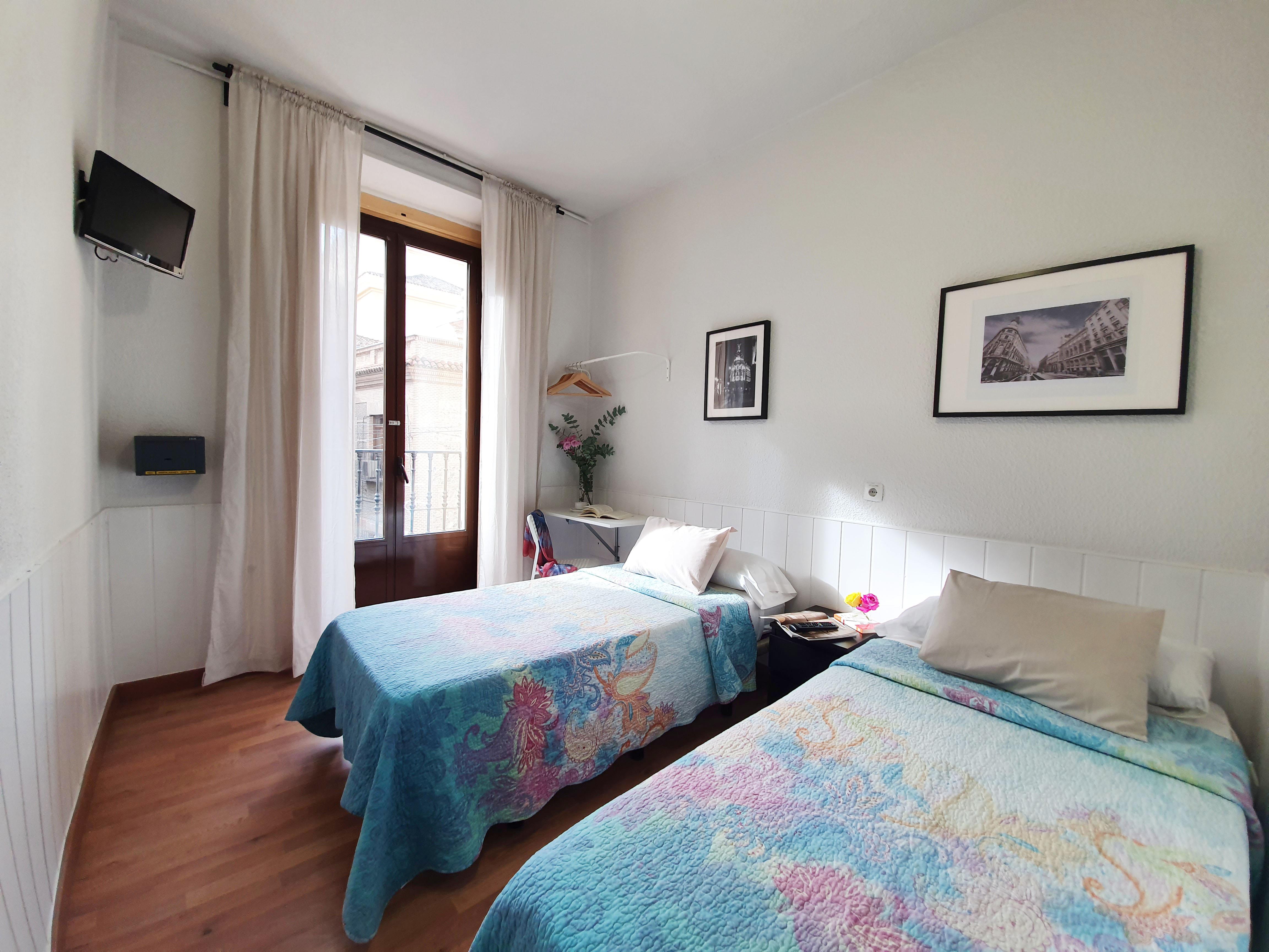 Hostal Alicante Madrid Luaran gambar